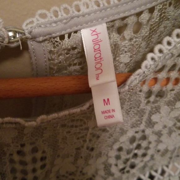 Green lacy crop top Medium - Picture 2 of 4